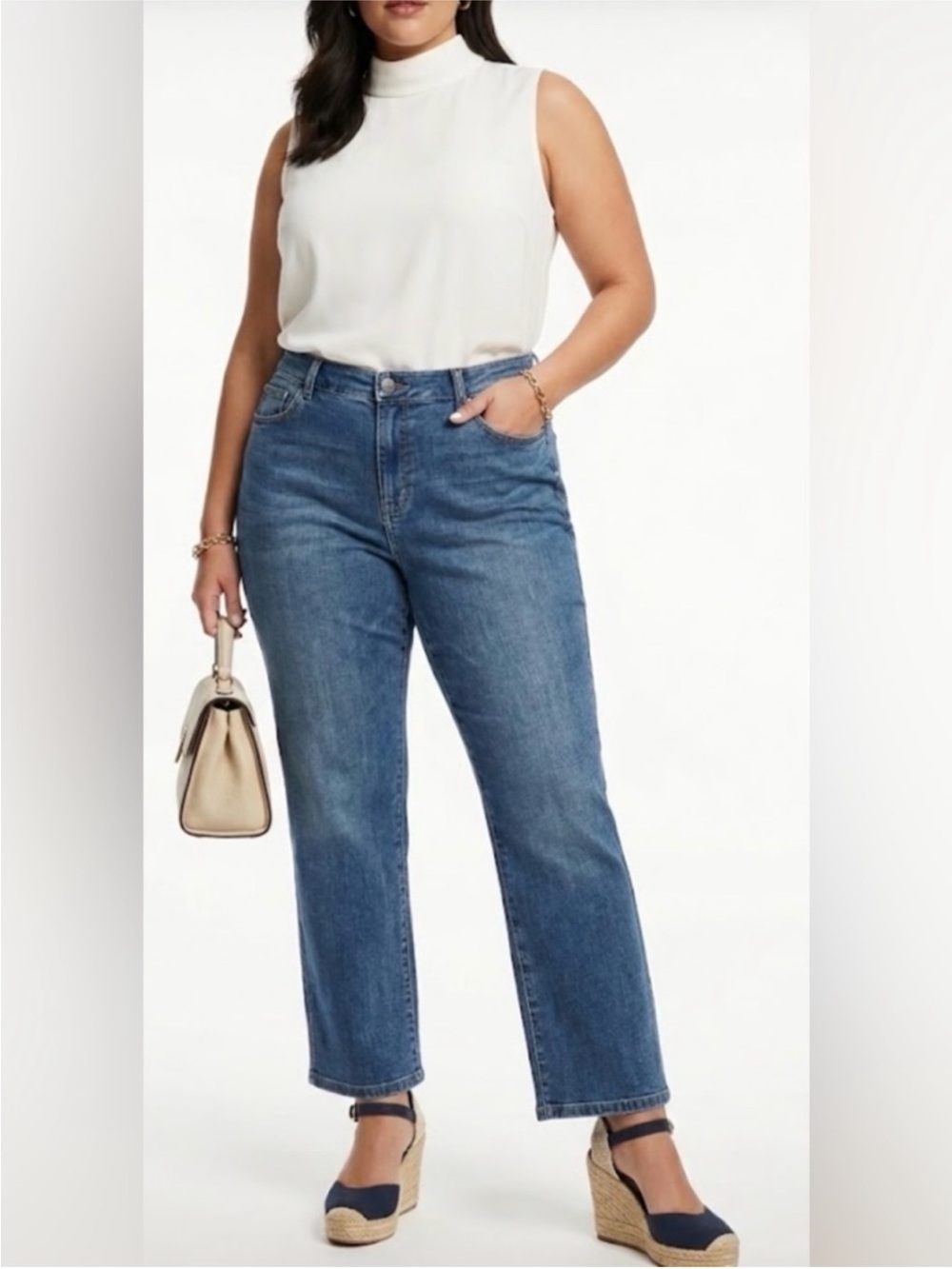 CAbi | SoHo Straight Leg Ankle Crop Jeans in Medium Wash Sz 14